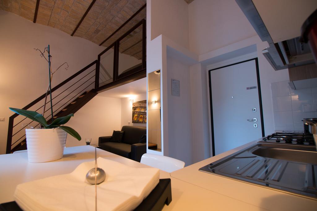 Inner House * Rom